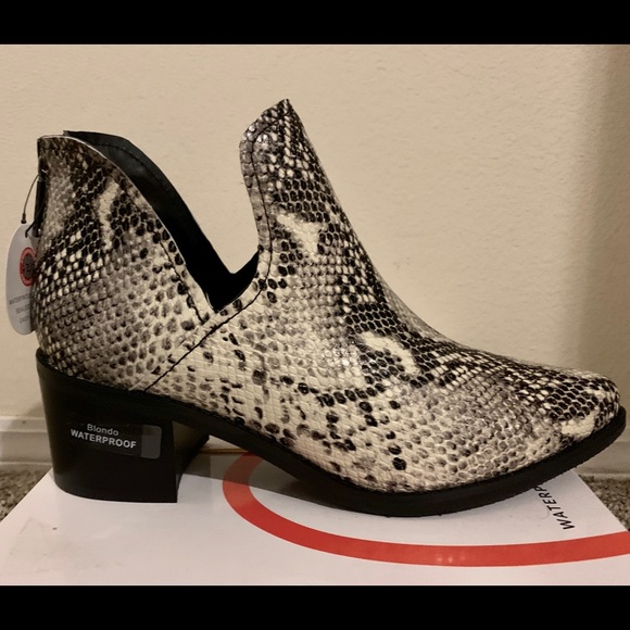 eliza waterproof bootie